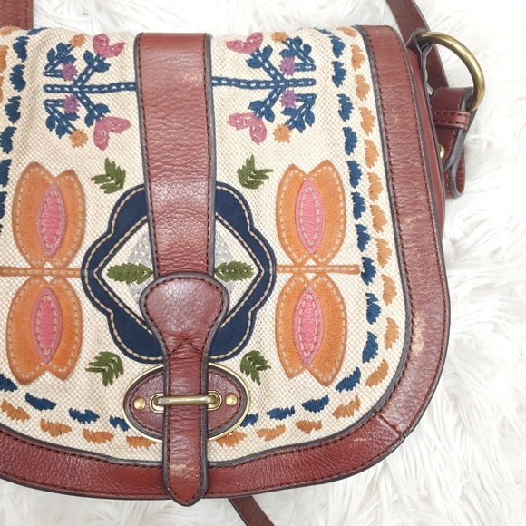 SOLD❗Fossil Vintage Reissue Embroidered Crossbody - Picture 3 of 7